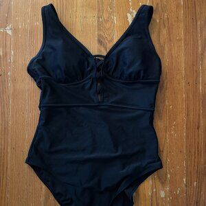 Gently Used Adore Me Black One-Piece Swimsuit – 0X